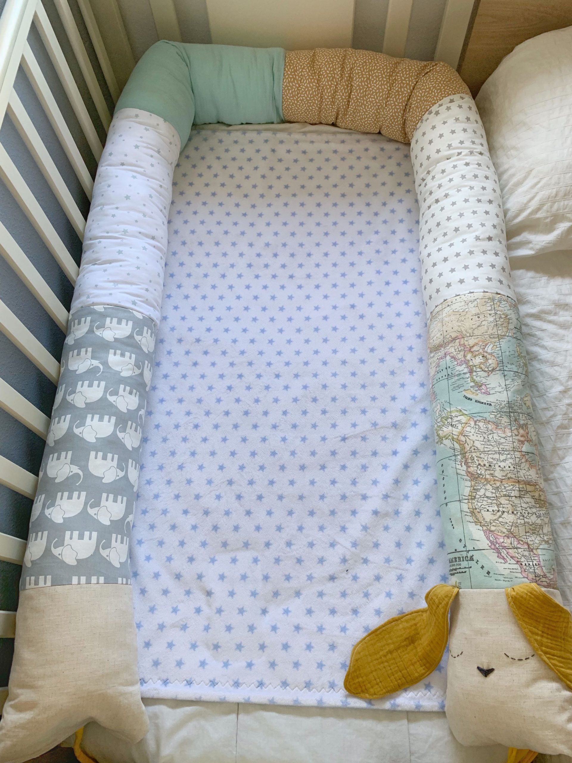 Cojín Protector nido para cuna o cama. - Pocoloko